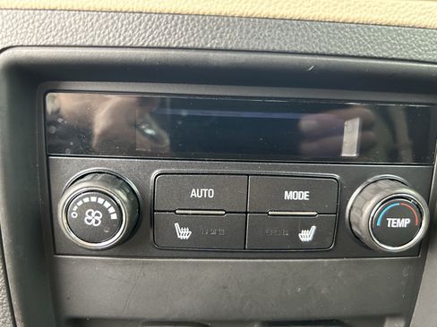 Used 2017 Buick Envision Premium w/ Driver Confidence Package AWD/4WD image 20
