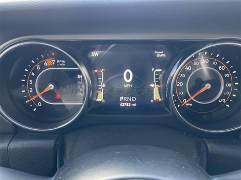 Used 2021 Jeep Wrangler Unlimited Sport image 26