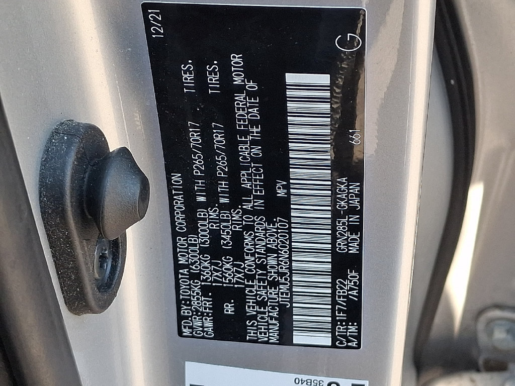Used 2022 Toyota 4Runner SR5 AWD/4WD image 27