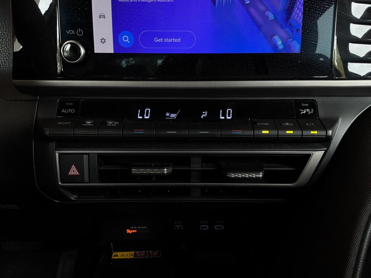 Used 2025 Toyota Camry LE FWD image 29