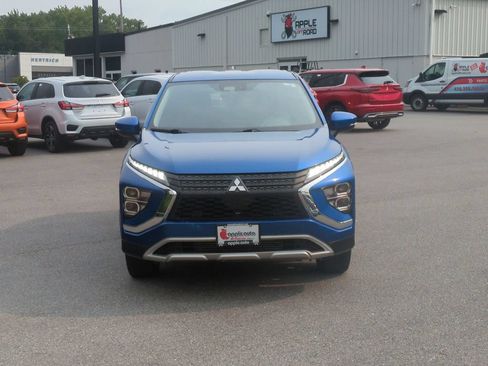 Used 2023 Mitsubishi Eclipse Cross AWD image 2