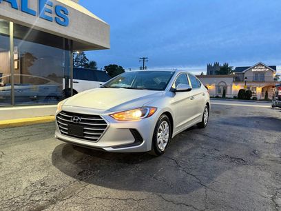 Used 2017 Hyundai Elantra SE
