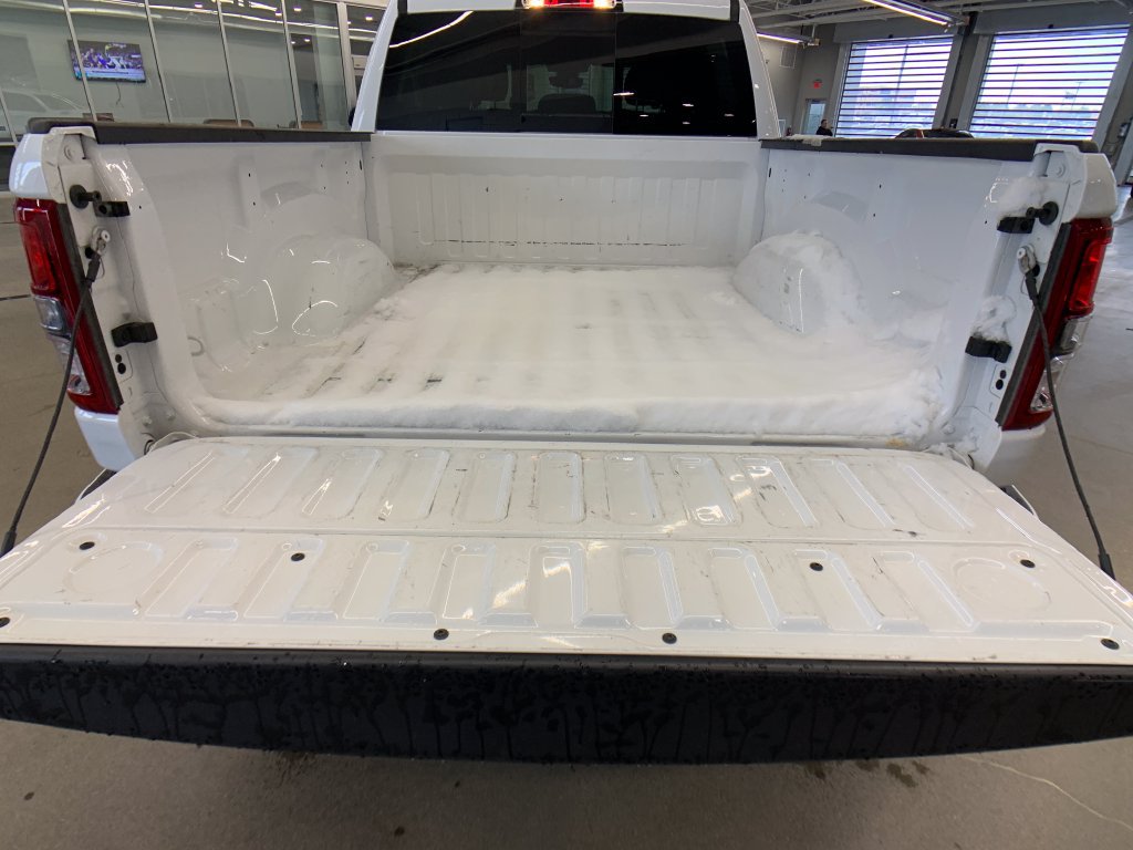 Used 2024 RAM 1500 Big Horn AWD/4WD image 23