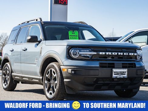 Used 2024 Ford Bronco Sport Outer Banks w/ Tech Package image 1