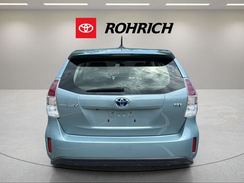 Used 2016 Toyota Prius V Three FWD image 7