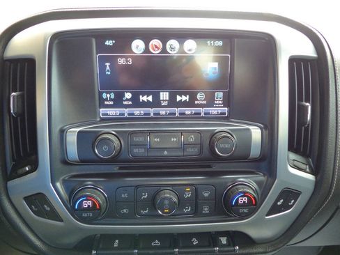 Used 2018 GMC Sierra 3500 SLE w/ SLE Preferred Package AWD/4WD image 55