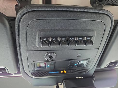 Used 2025 Ford Bronco Badlands AWD/4WD image 21