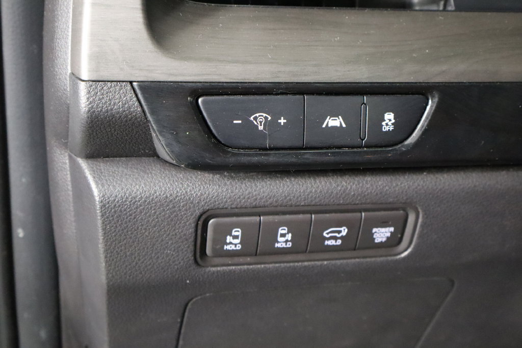 Used 2024 Kia Carnival SX FWD image 23