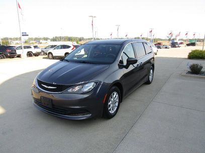 Used 2017 Chrysler Pacifica Touring
