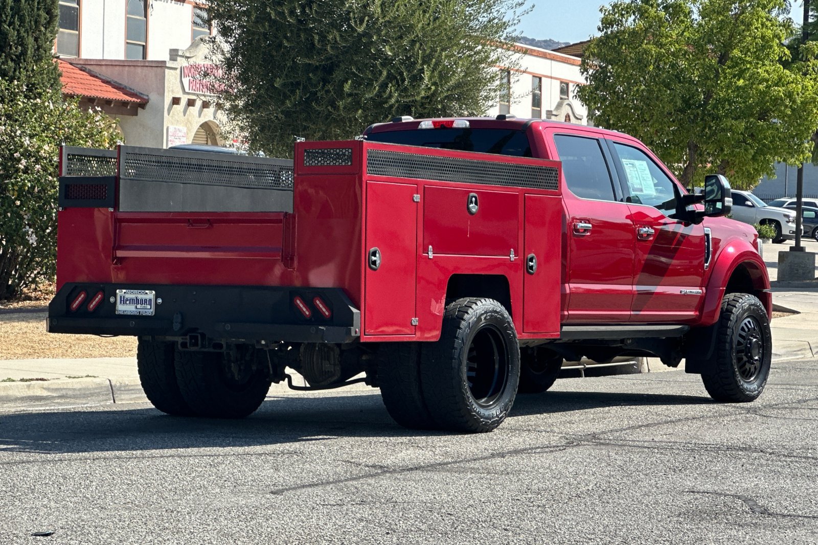 Used 2022 Ford F450 Platinum w/ FX4 Off-Road Package AWD/4WD image 4