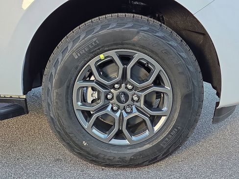 New 2026 Ford Expedition Active image 7