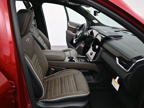 New 2026 GMC Acadia Denali Ultimate w/ LPO, Floor Liner Package image 26