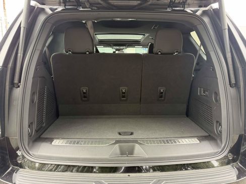 Used 2026 Chevrolet Tahoe Premier w/ Sun And Tow Package AWD/4WD image 8