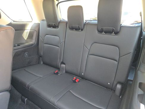 New 2026 Nissan Pathfinder Platinum FWD image 20