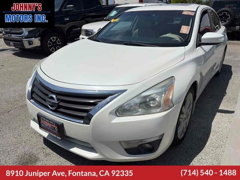 Used 2015 Nissan Altima 3.5 SL FWD image 1