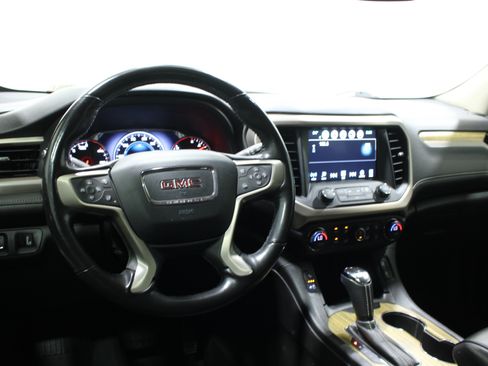 Used 2019 GMC Acadia Denali FWD image 2