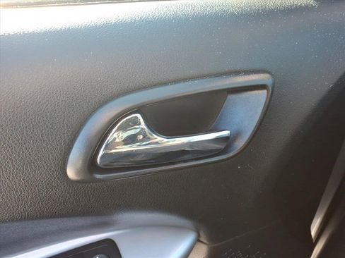 Used 2016 Dodge Journey SXT w/ Comfort/Convenience Group image 15