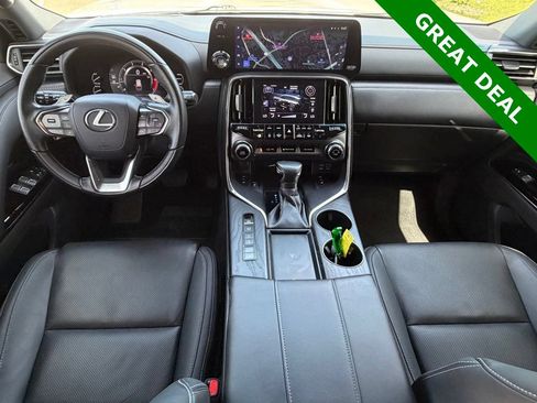Used 2024 Lexus LX 600 4WD w/ Appearance Package image 10