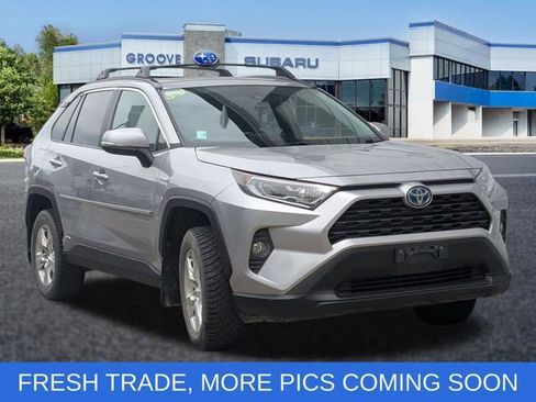 Used 2020 Toyota RAV4 XLE w/ Convenience Package AWD/4WD image 1