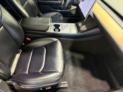 Used 2022 Tesla Model 3 Long Range AWD/4WD image 26
