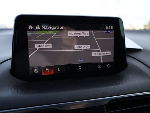 Used 2018 MAZDA MAZDA3 Grand Touring FWD image 24