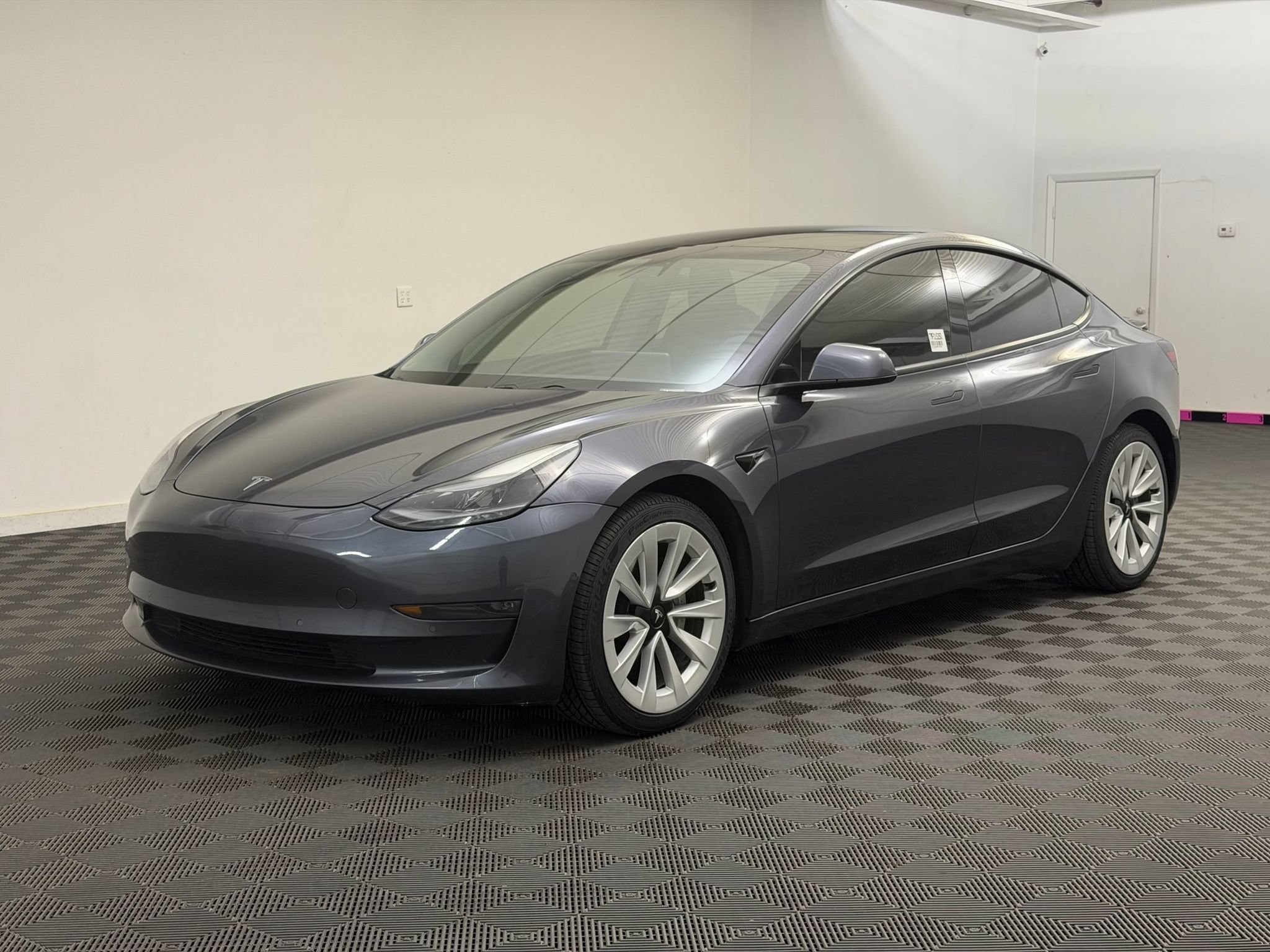 Used 2021 Tesla Model 3 Long Range AWD/4WD image 1