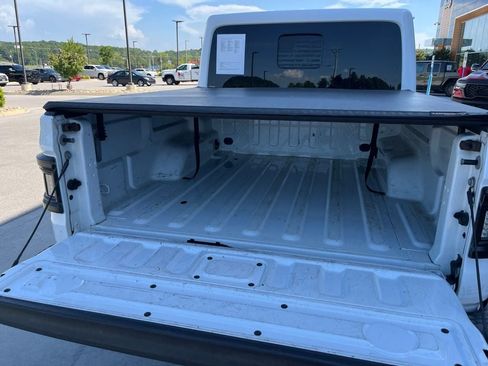 Used 2021 Jeep Gladiator Rubicon AWD/4WD image 19