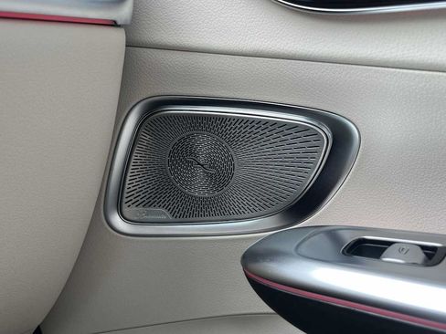 Certified 2023 Mercedes-Benz C 300 4MATIC Sedan image 43