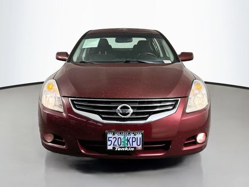 Used 2012 Nissan Altima 2.5 S w/ 20th Anniversary Pkg FWD image 2