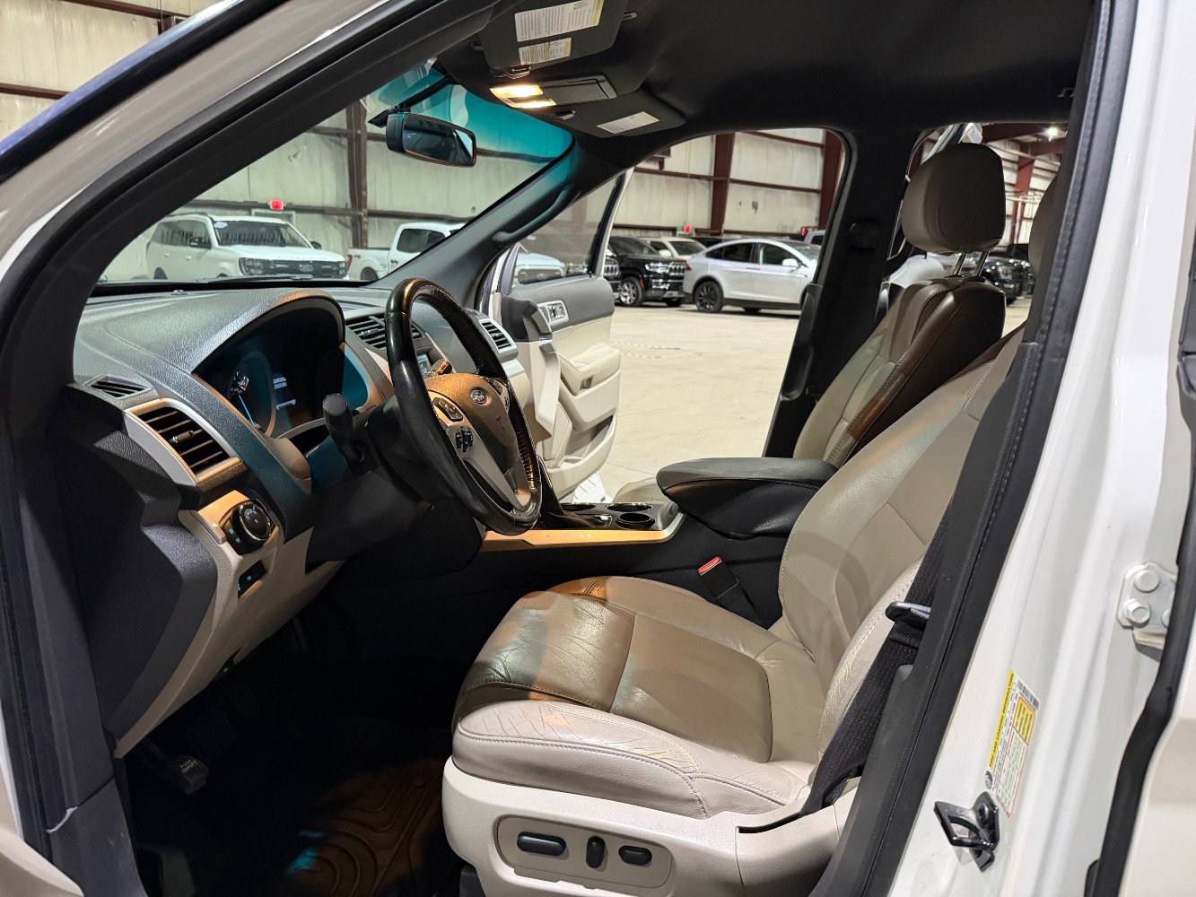Used 2011 Ford Explorer XLT w/ 202A Rapid Spec Order Code FWD image 13