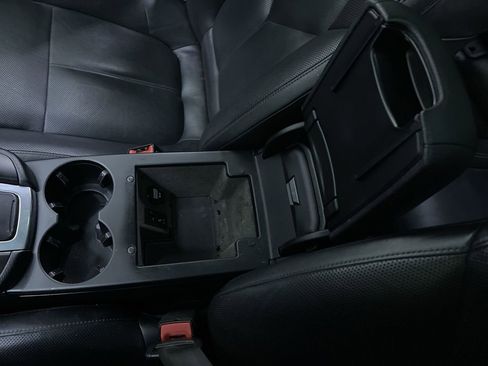 Used 2017 Porsche Macan S image 25