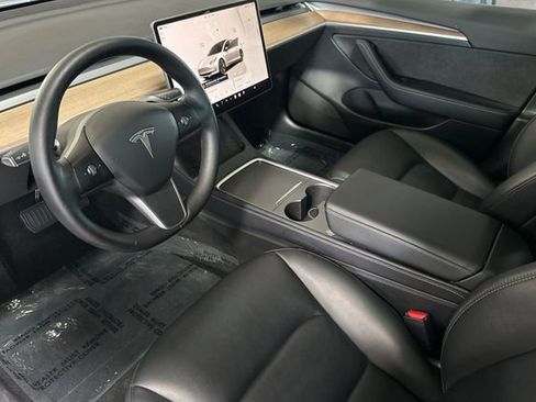 Used 2022 Tesla Model 3 Long Range AWD/4WD image 11