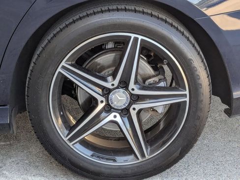 Used 2018 Mercedes-Benz E 300 image 25