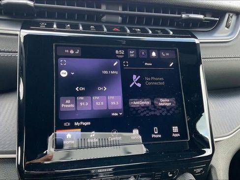 Used 2025 Jeep Grand Cherokee Altitude image 30