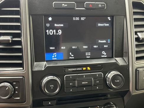 Used 2018 Ford F150 XLT w/ Equipment Group 302A Luxury AWD/4WD image 19