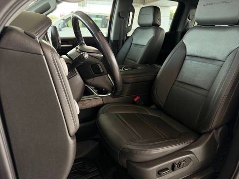 Used 2019 GMC Sierra 1500 Denali w/ Denali Ultimate Package AWD/4WD image 13