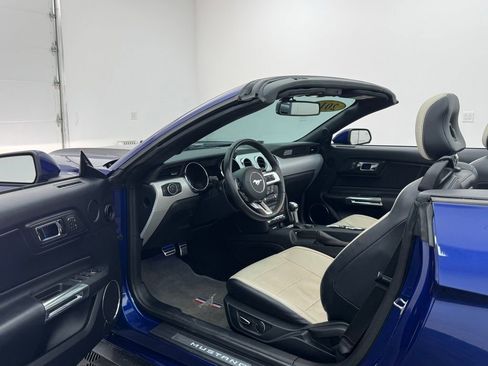 Used 2016 Ford Mustang GT Premium w/ Equipment Group 401A image 32