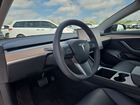 Used 2023 Tesla Model 3 Long Range image 2