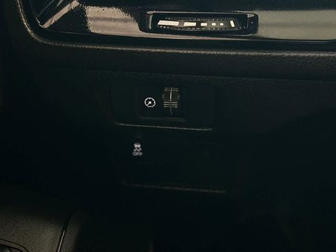 Used 2025 Honda Civic Sport image 31