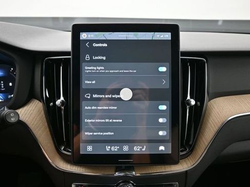 New 2026 Volvo XC60 B5 Plus w/ Protection Package Premier AWD/4WD image 17