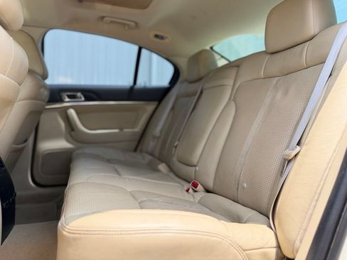 Used 2009 Lincoln MKS FWD image 21