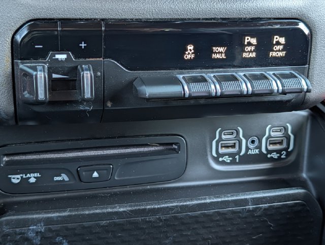 Used 2019 RAM 1500 Rebel w/ Rebel Level 2 Equipment Group AWD/4WD image 18