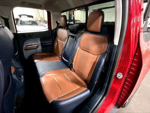 Used 2022 Ford Maverick Lariat w/ Lariat Luxury Package image 20