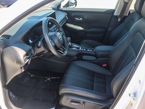 Used 2024 Honda HR-V EX-L image 18