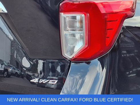 Used 2024 Ford Explorer XLT w/ Equipment Group 202A AWD/4WD image 26