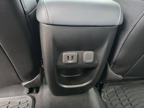 Used 2022 Chevrolet Colorado Z71 RWD image 26