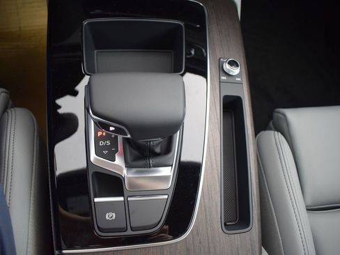 Certified 2024 Audi Q5 2.0T Premium Plus w/ Premium Plus Package image 32