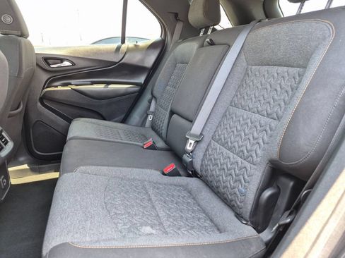 Used 2023 Chevrolet Equinox LT FWD image 26