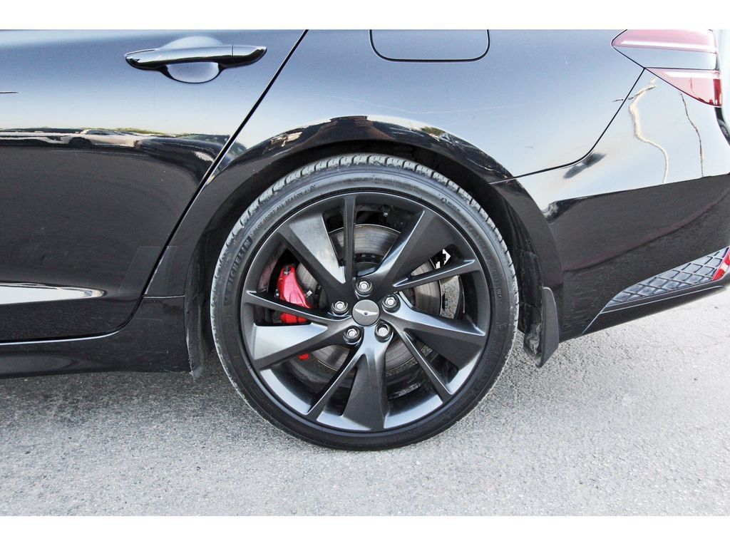 Used 2023 Genesis G70 3.3T w/ Sport Prestige Package RWD image 34