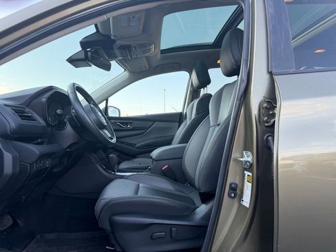 Used 2023 Subaru Ascent Onyx Edition image 3